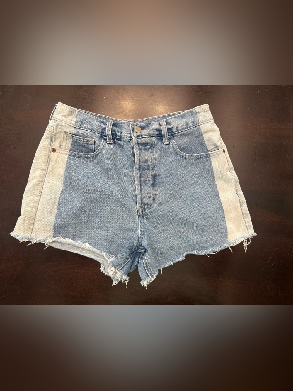 High-Rise Cello Two-Tone Light Blue Denim Shorts Women’s M